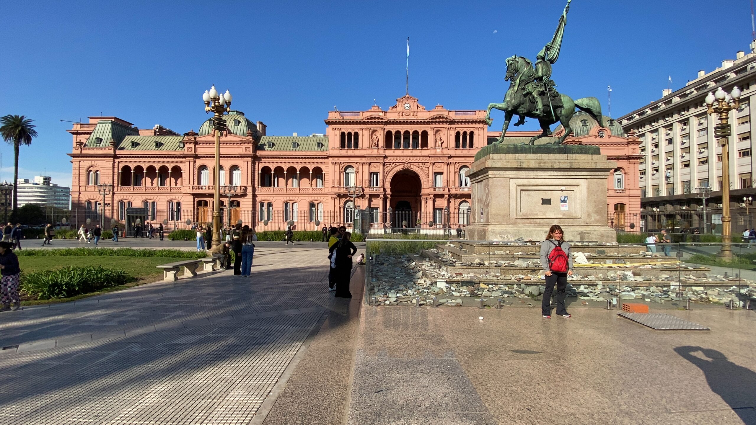 Plaza de Mayo, Casa Rosada, Buenos Aires, Argentina.